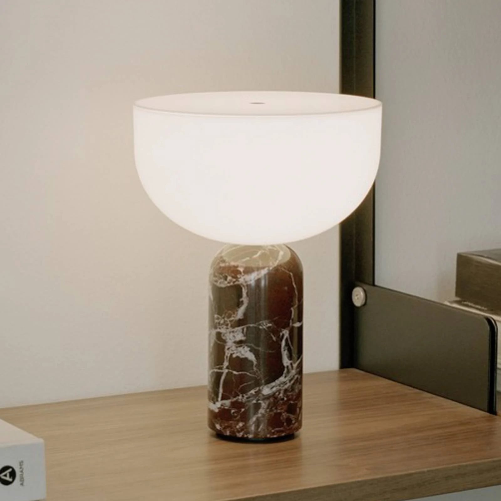 New Works Kizu Portable Design Tafellamp, Rood, Dimbaar, Oplaadbaar