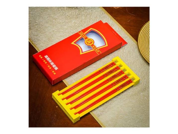 Porzellan Essstäbchen-Geschenksets mit Etui, Keramik wiederverwendbar red 10 Paar spülmaschinenfest, rutschfest, chinesische und japanische Spülmaschinen-feste Keramik-Edelstöcke, asiatisches