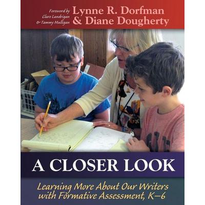 A Closer Look, Taschenbuch von Lynne Dorfman,Diane Dougherty, Taylor and Francis, 978-1-62531-133-7