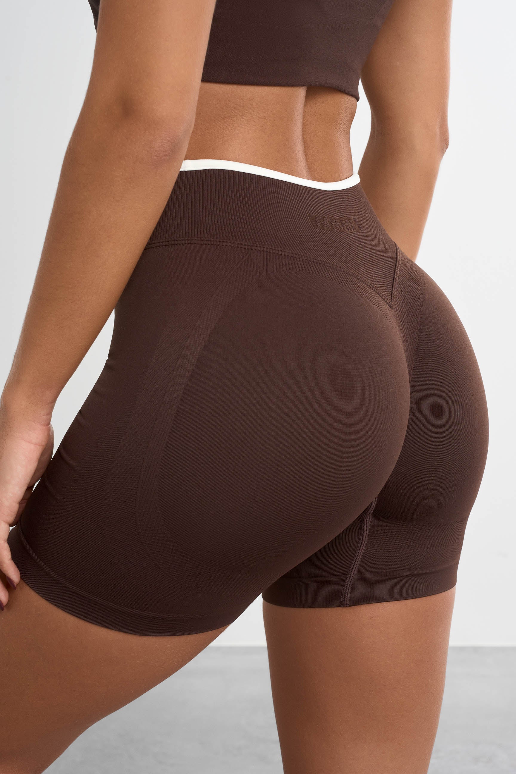Famme Forme Blanc Shorts Brown XL