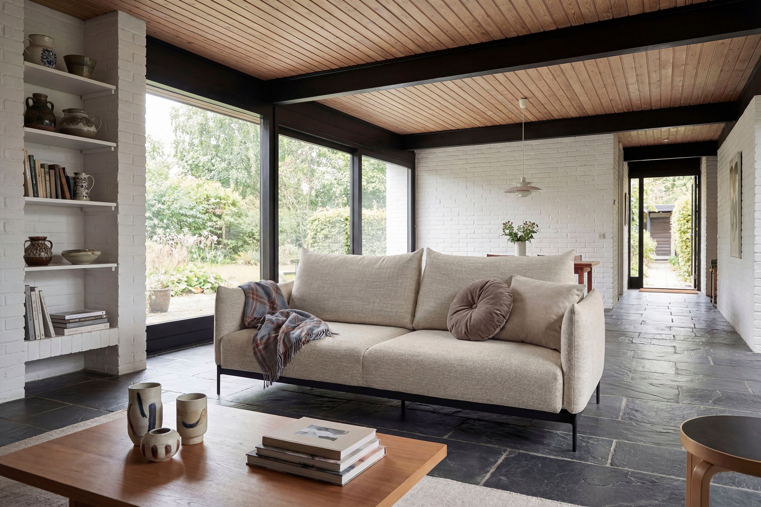 Schlafsofa INNOVATION LIVING ™ "MALLOY, Sofa mit Funktion - komfortabel & bequem, modernes Design", beige (gravel), B:225cm H:70cm T:110cm, 100% Polyester, Sofas, Schlafsofa, hohe Rückenlehne, schmale Armlehnen, inklusive Bettaufbewahrung
