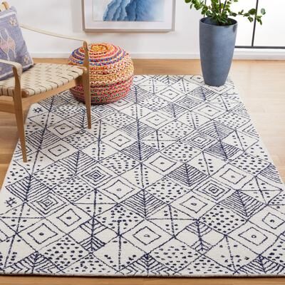 SAFAVIEH Handmade Casablanca Shag Tuba Boho Wool Rug