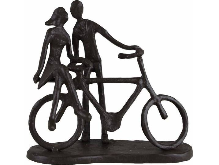 Sculptuurtje liefde komt met bagage