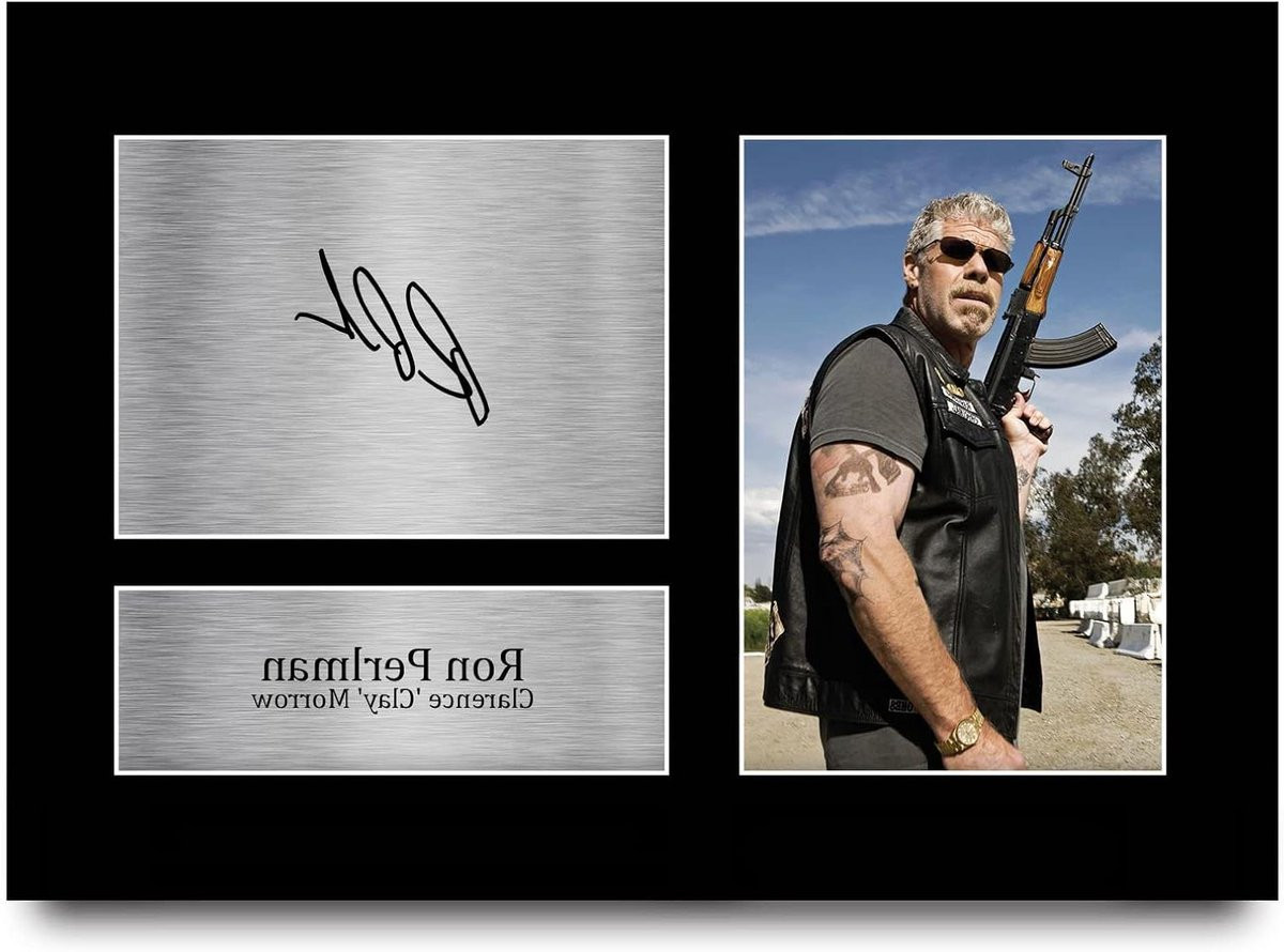Gedrukte replica handtekening foto Ron Perlman - A4 29,7 x 21 cm - Zwart