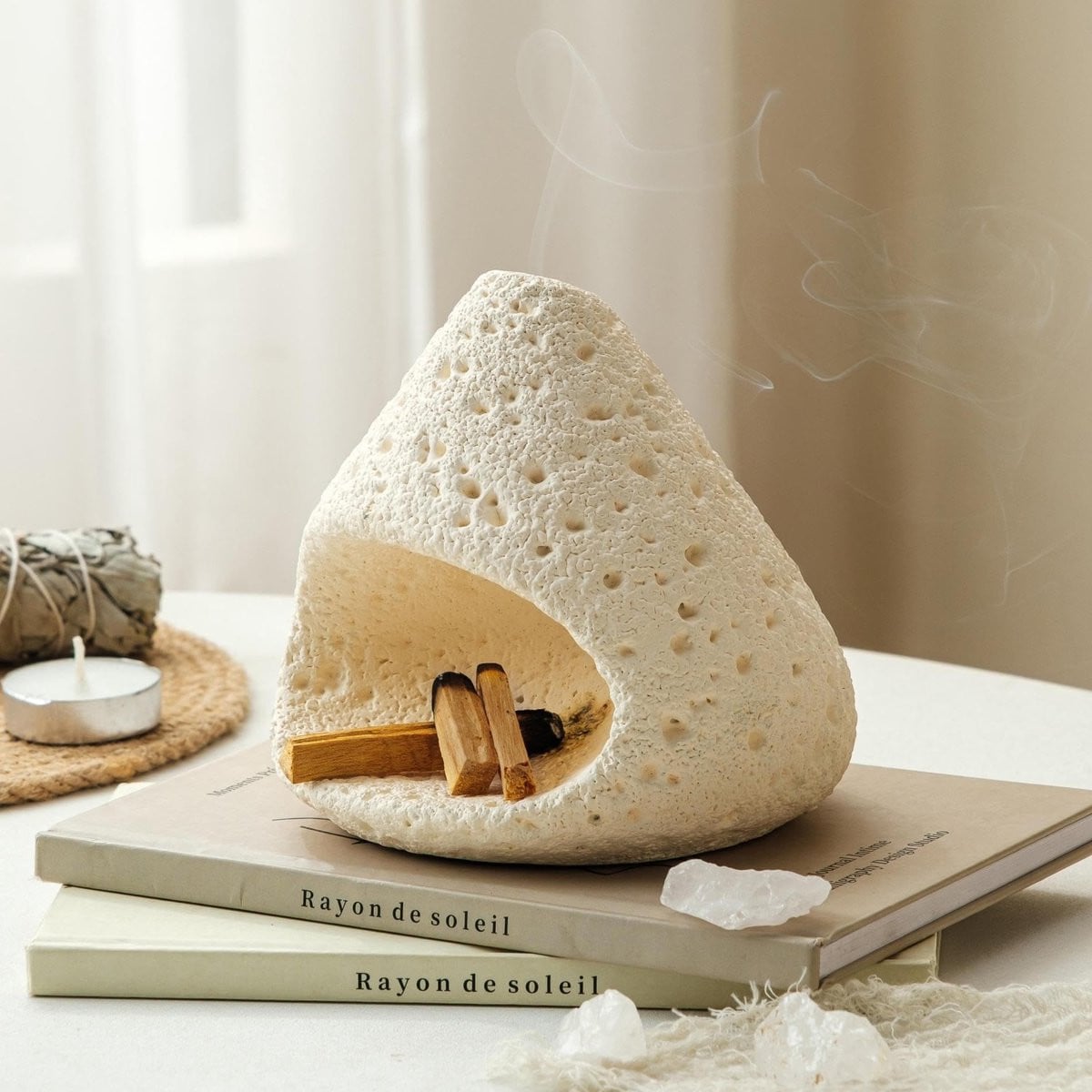 Moderne Palo Santo houder en wierookbrander voor salie, stokjes en kegels
