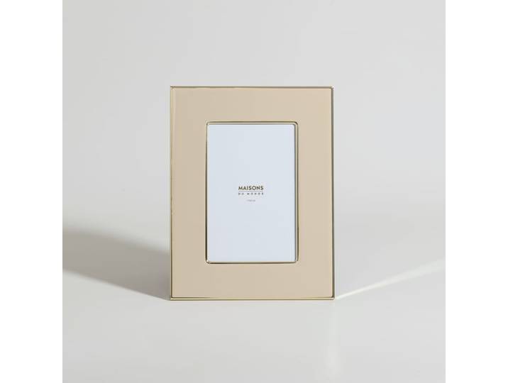 Beigefarbener und goldener Bilderrahmen, 17 x 22 cm