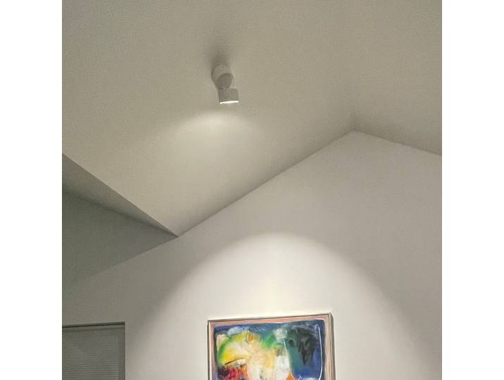 LOOM DESIGN Aim LED-Deckenspot einflammig weiß Aim, dimmbar, weiß / opal, für Wohn- / Esszimmer, Aluminium, Modern, LED Deckenlampe