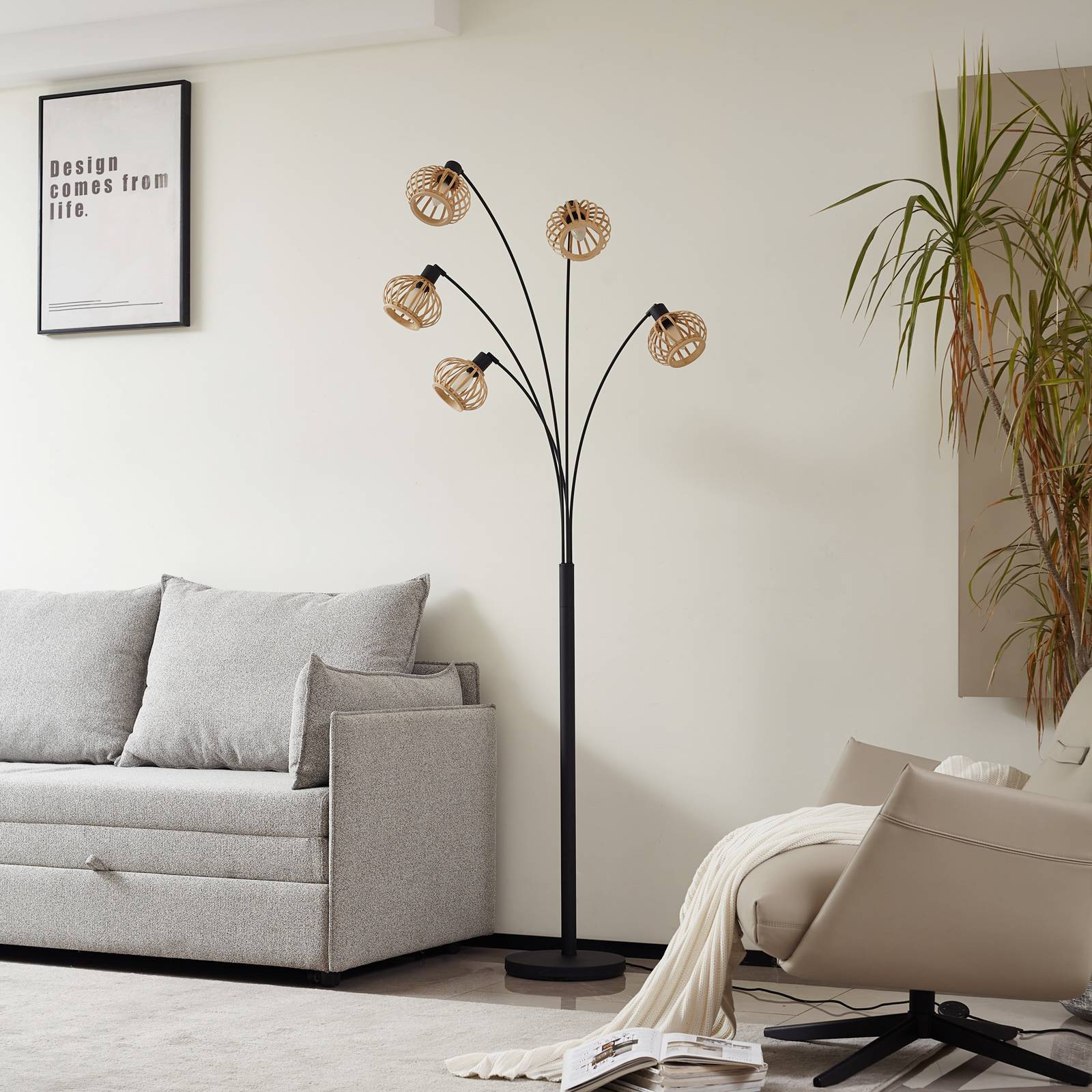 Stehlampe Lielle Lindby, Holz hell, für Wohn- / Esszimmer, Bambus, Landhaus / Rustikal, Stehlampe
