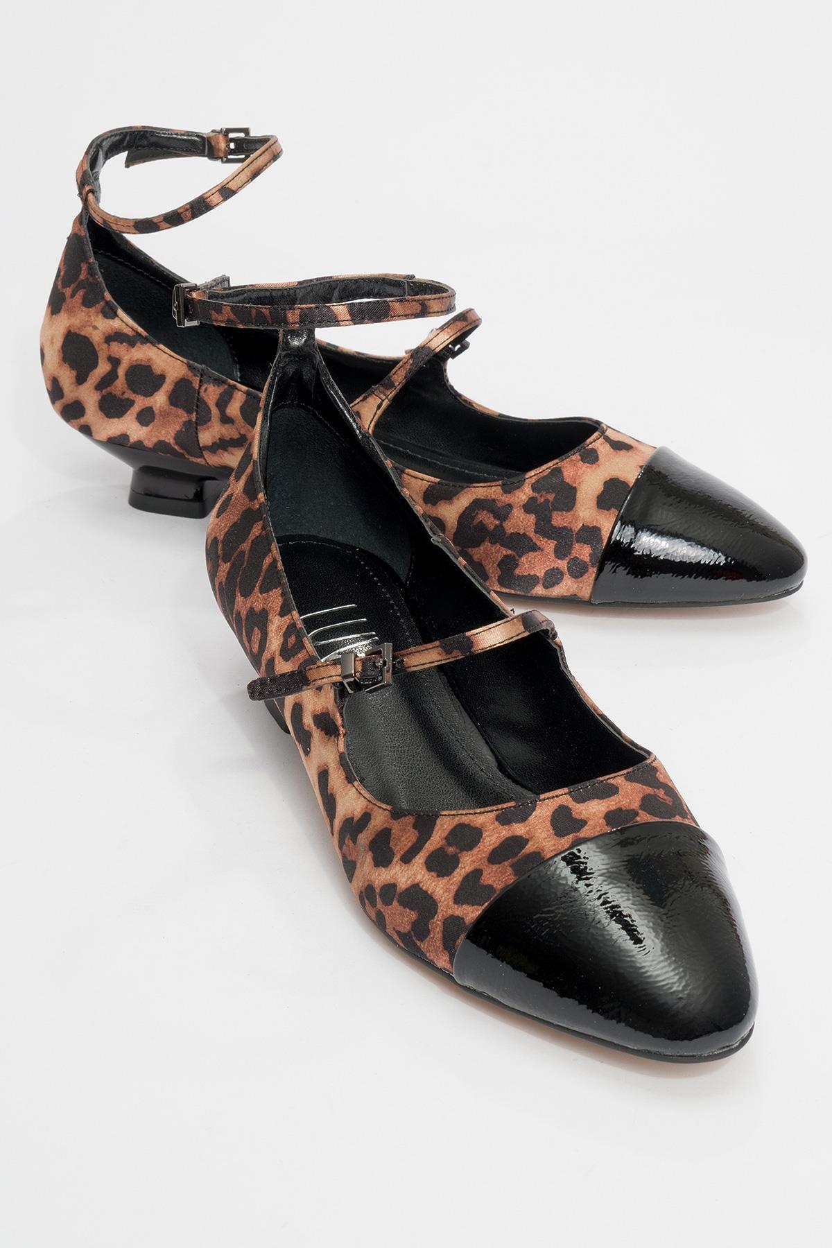 Uster Niedriger Absatz Mary Jane Pumps (Damen)