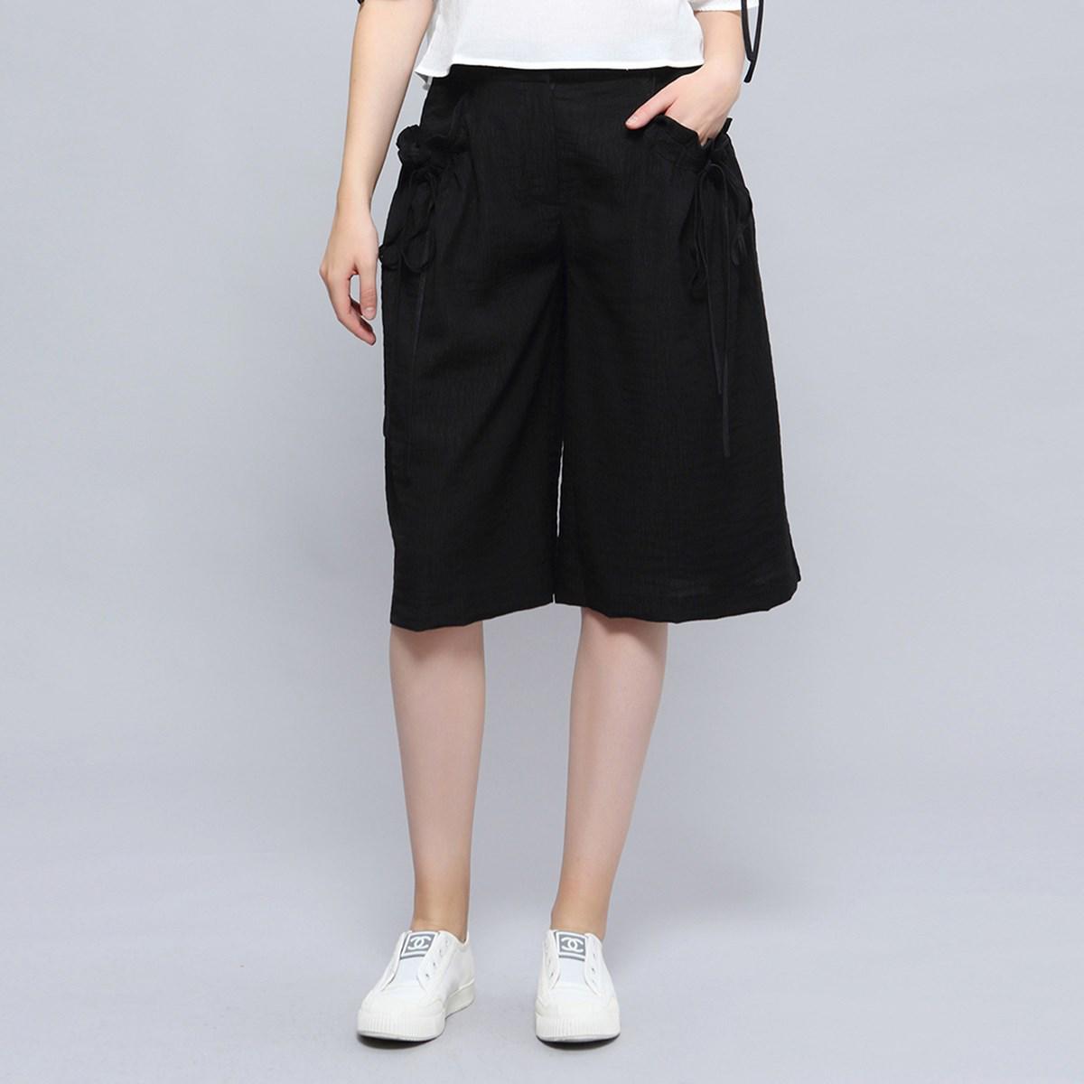 Lässige Capri-Hose mit weitem Bein
