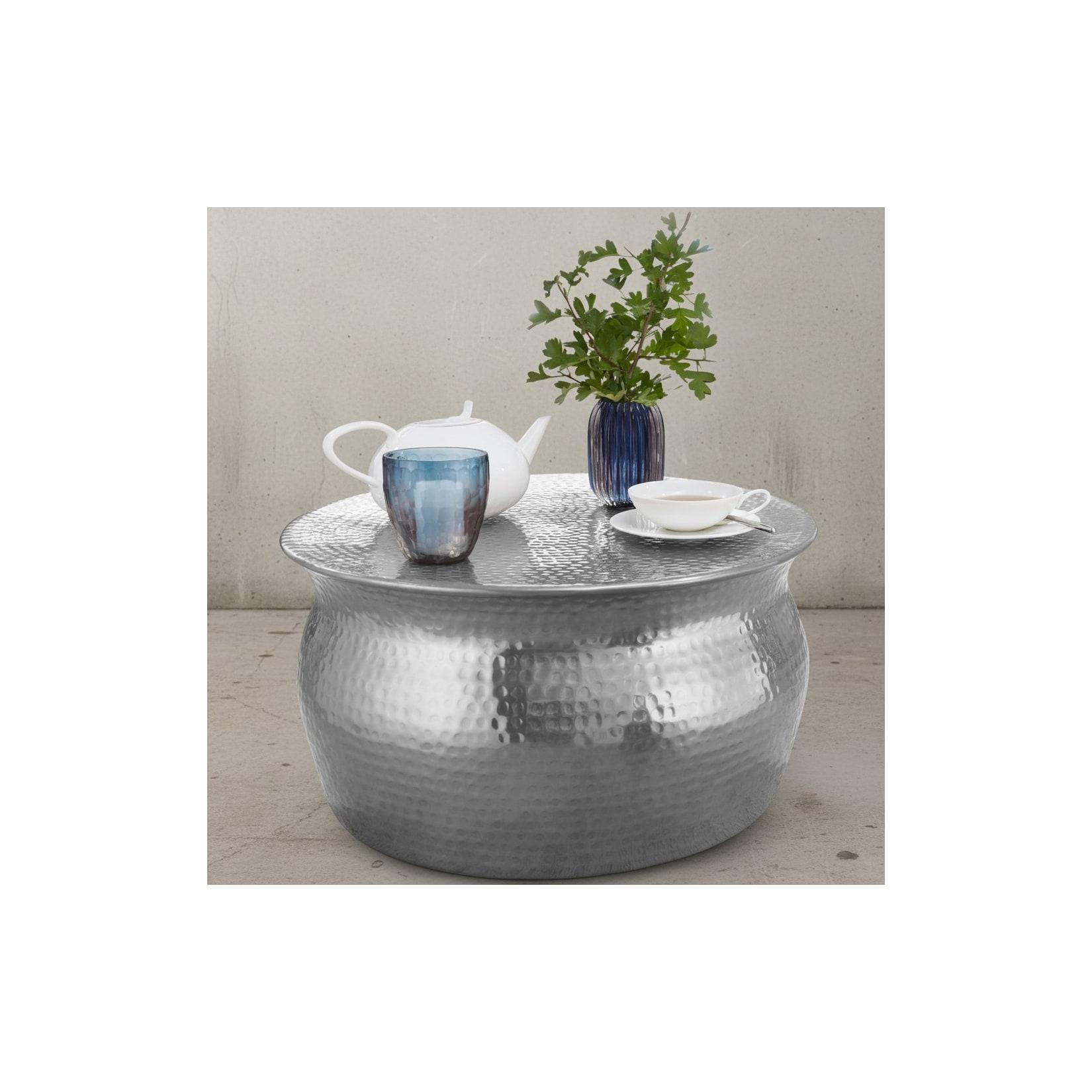 KADIMA DESIGN Couchtisch ENNS: Orientalisch, Hammerschlagstrukturen, Aluminium, handgefertigt