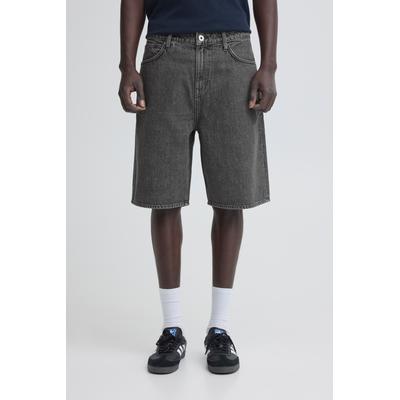 Jeansbermudas BLEND "BHBREEZE LOOSE DENIMSHORTS", Herren, Gr. L, N-Gr, grau (denim grau), Denim/Jeans, Obermaterial: 100% Baumwolle, unifarben, loose fit knielang, Jeans, Loose Fit, knielange Schnittform, aus Baumwolle