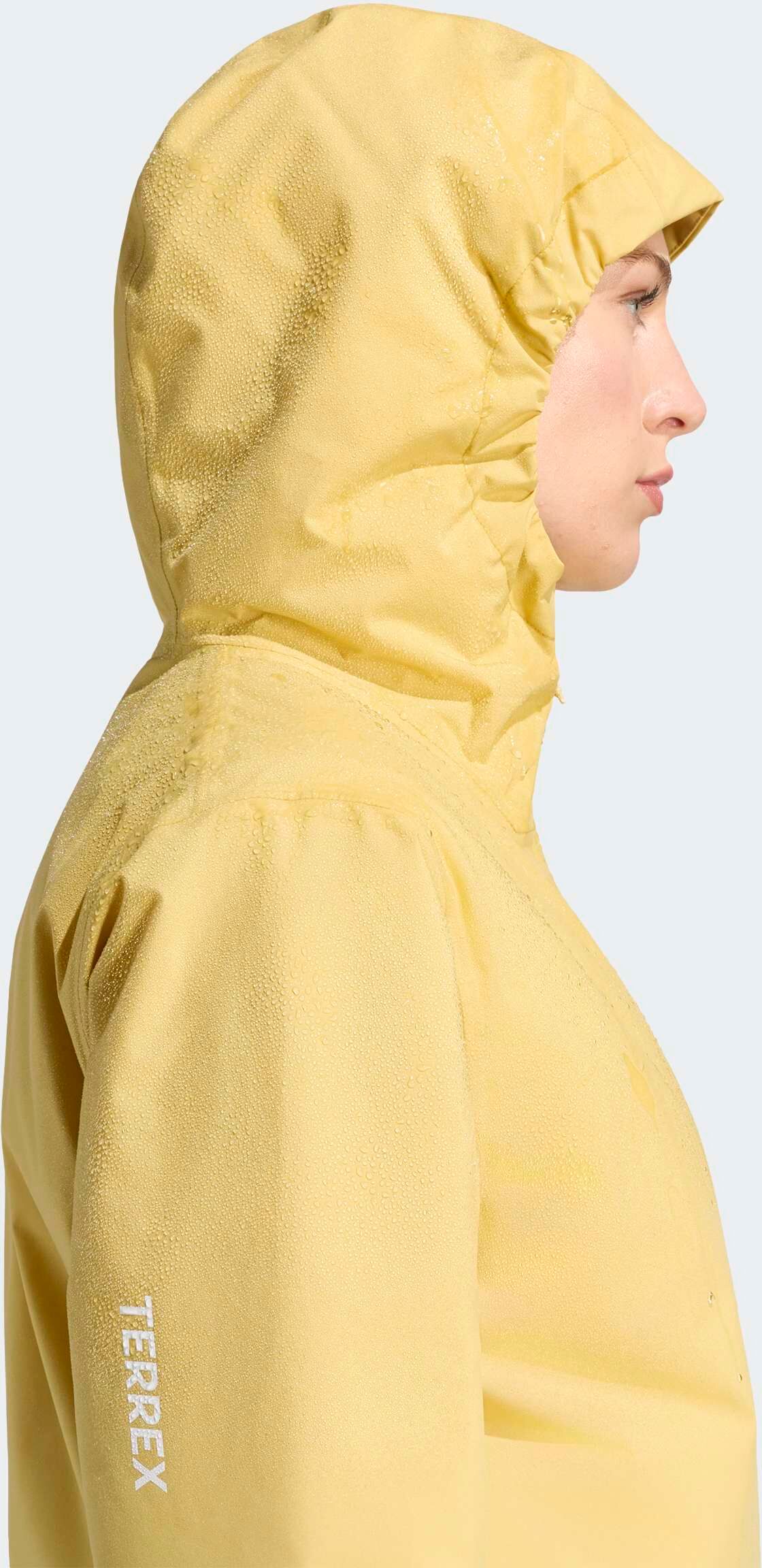 Outdoorjacke ADIDAS TERREX "MULTI ESSENTIALS CLIMAPROOF, ISOLIEREND", Damen, Gr. XXL, gelb (pyrite), Obermaterial: 100% Polyester, Jacken Outdoorjacke, mit climaproof Technologie, aus Polyester