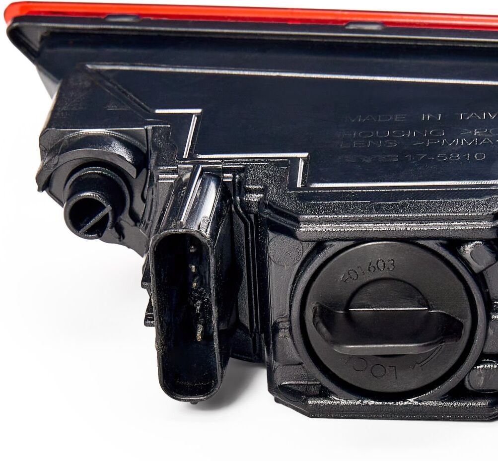 TYC 17-5810-15-9 Rear fog light