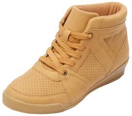 Women's CV Sport Honey Sneaker by Comfortview in Honey (Size 9 M)