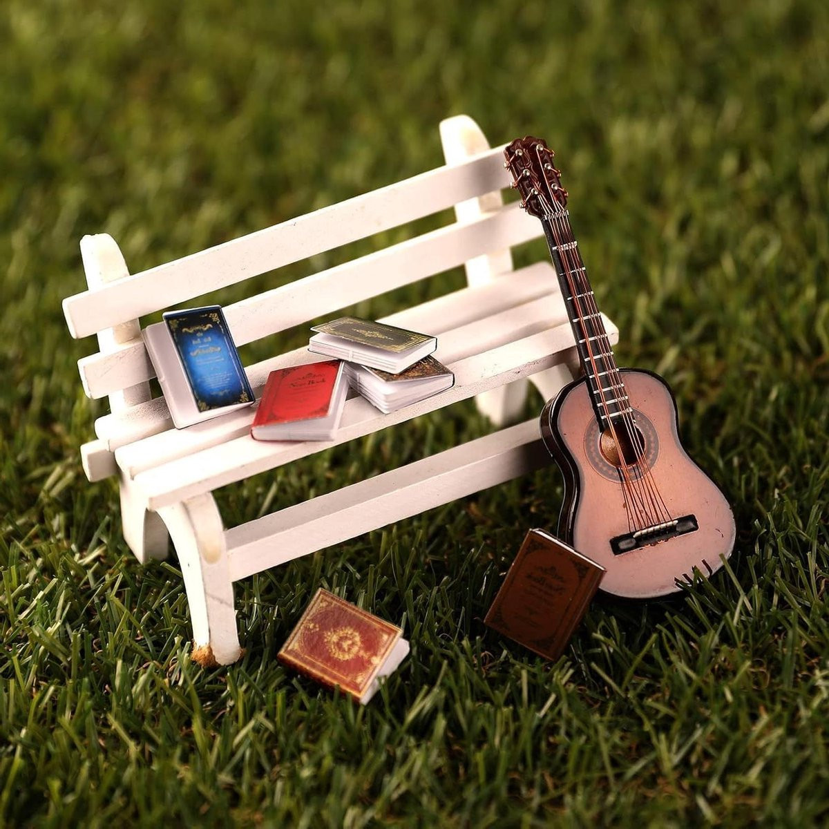 Allecto Plus Miniatuur Boekenset met 50 Accessoires voor Poppenhuizen