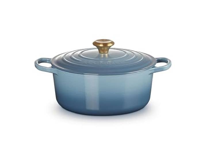 LE CREUSET Chambray Gold Knob Stielkasserolle, rund, 26 cm