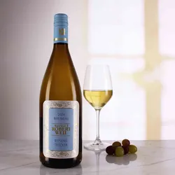 Weingut Robert Weil 2024 Robert Weil Rheingau Riesling Liter 2024 Riesling Deutschland