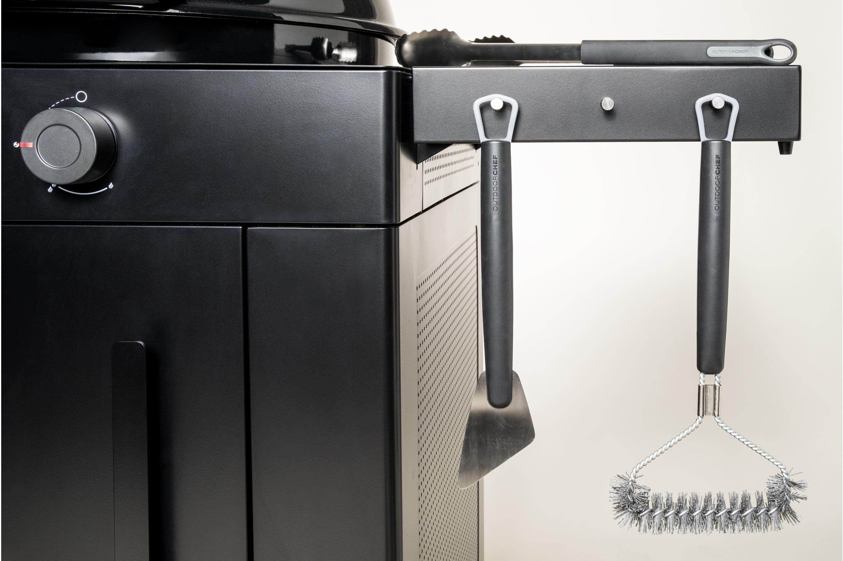 Gasgrill OUTDOORCHEF "Arosa 570 G Evo", schwarz, B:144cm H:112,9cm T:80,8cm, Grills, Gasgrill schwarz B/H/T: 144cm x 80,8cm