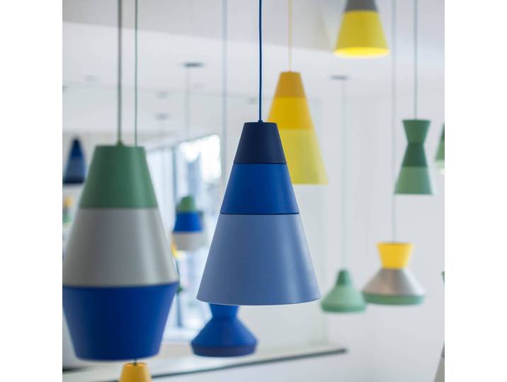 GRUPA Designer Hängeleuchte Ili Coney Cone, dimmbar, blau, für Wohn- / Esszimmer, Aluminium, Design