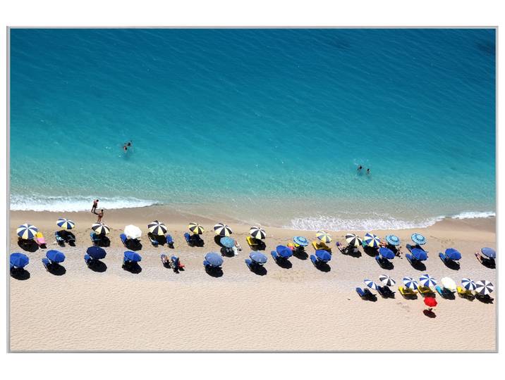 Bild mit Rahmen Sonnenschirme am Strand image LAND