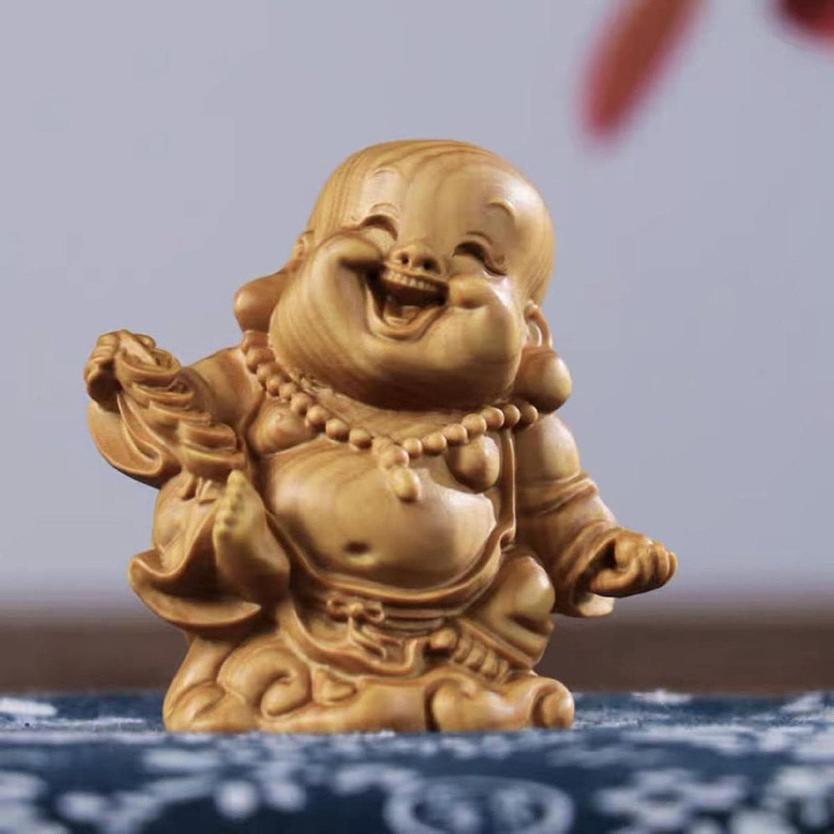 Handgemaakt Houten Boeddha Beeldhouwwerk Decoratie - Houtkleur - Hoogte: 6 cm