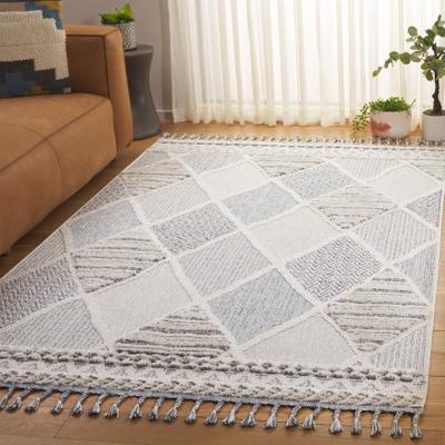 SAFAVIEH Chloe Ermonela Rug