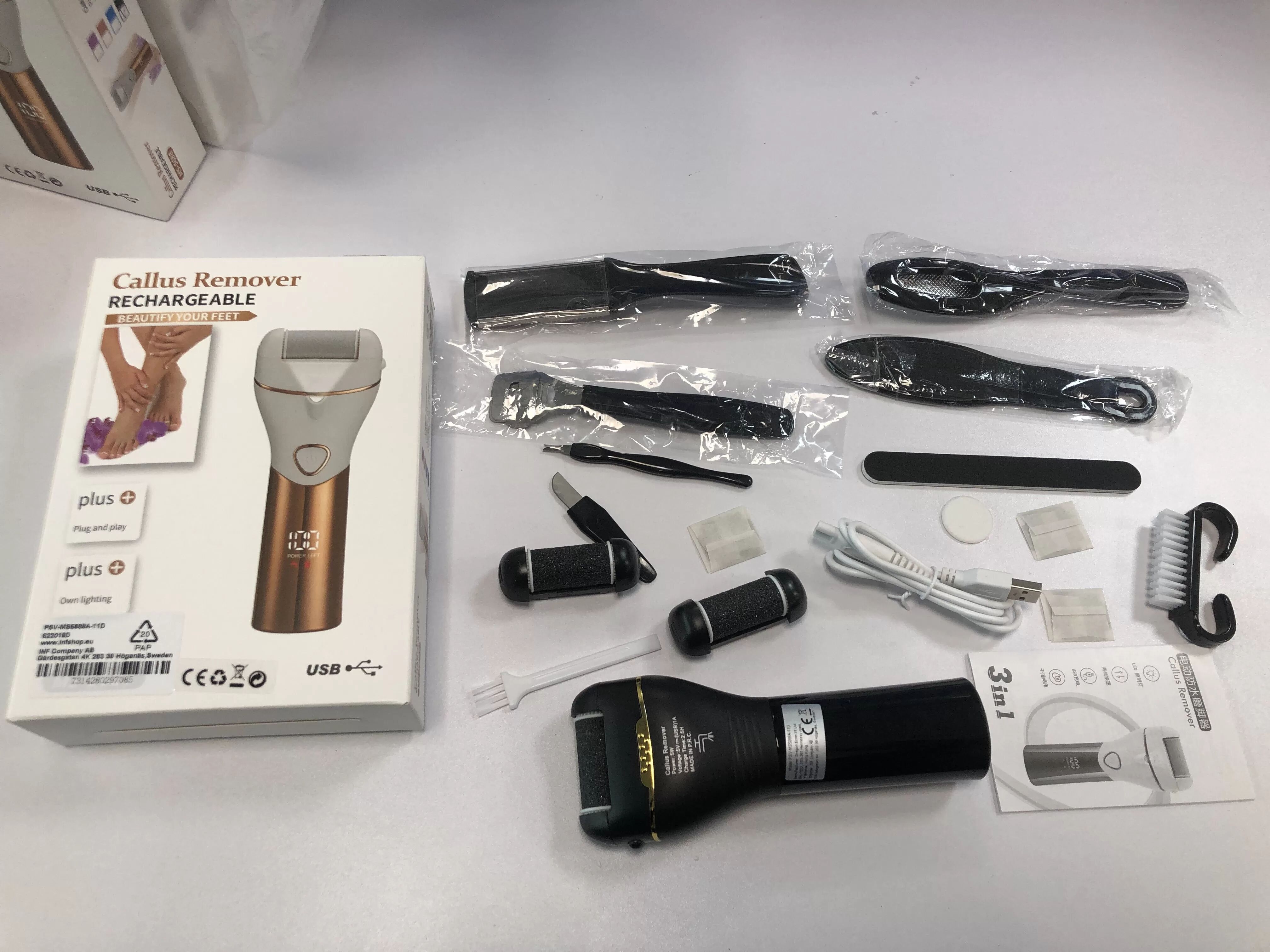INF Elektrische Fußfeile mit diversem Zubehör. Wiederaufladbar