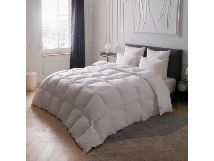 Couette silene synthétique chaude coton 240x220 cm