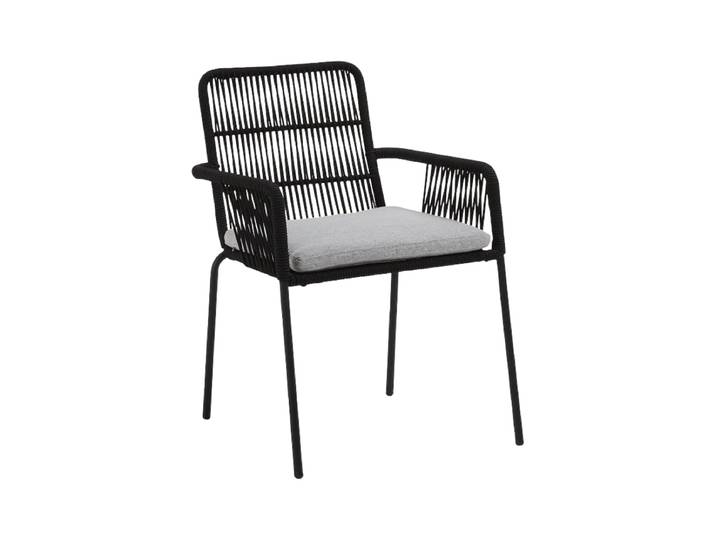 Stapelbarer Design Gartenstuhl „Zora“ Schwarz Kave Home
