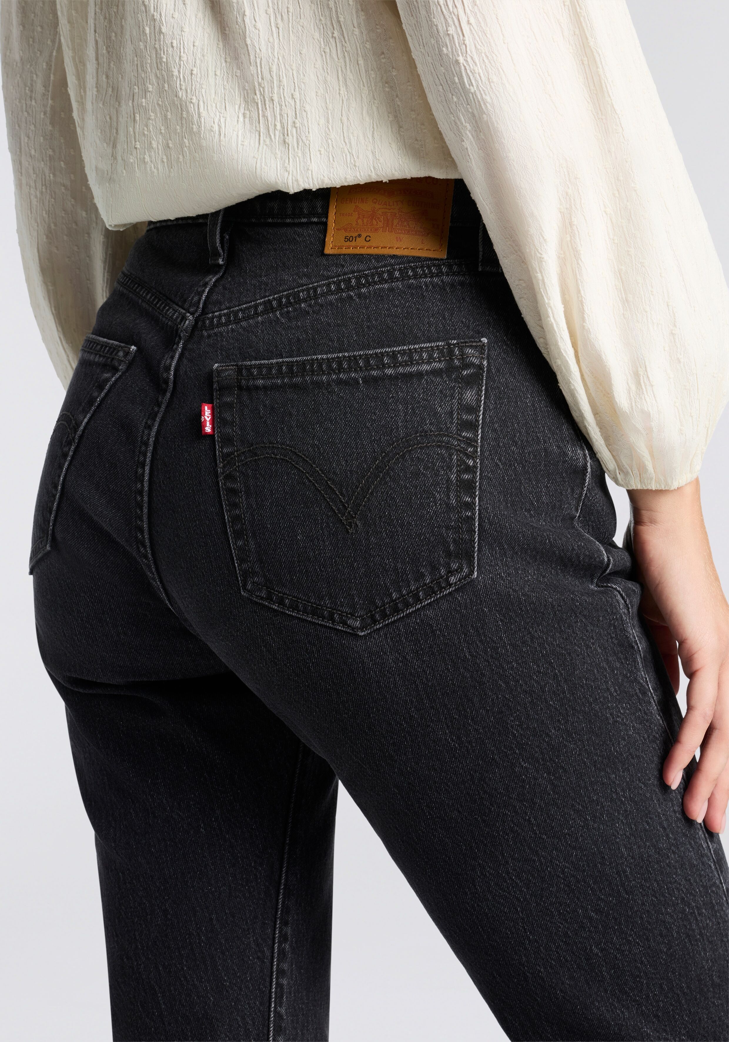 Stretch-Jeans LEVI'S "LV Jeans 501 CURVE BLACKS", Damen, Gr. 29, Länge 30, schwarz (memories of you), Denim/Jeans, Obermaterial: 99% Baumwolle, 1% Elasthan, bequem lang, Jeans Stretch-Jeans, Die Passform schmeichelt kurvigen Figuren memories of you 29, Lä