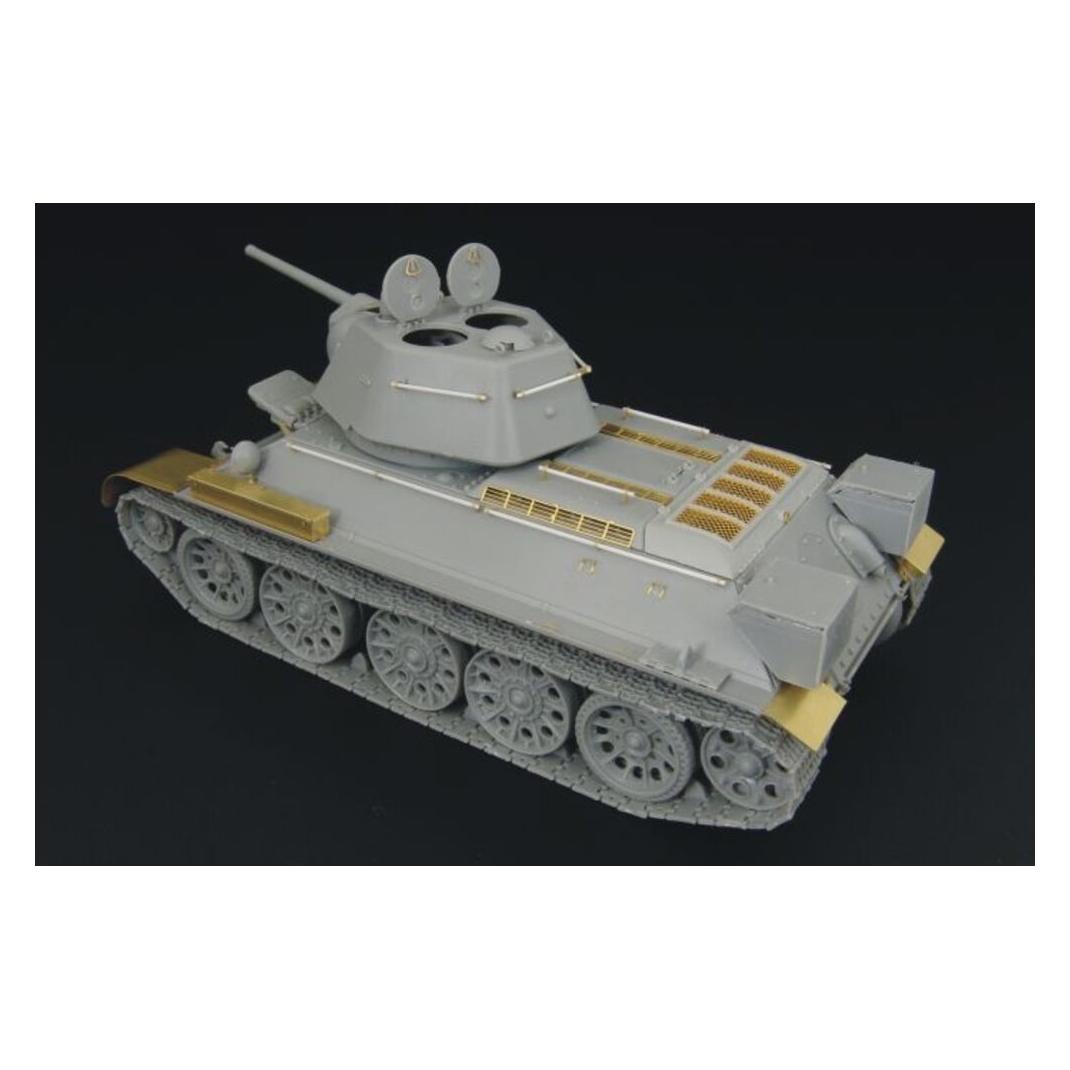 Hauler T-34-76 1943 Factory No 112 (HLX48155)