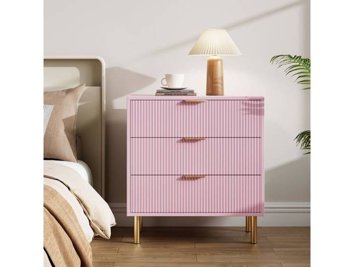 Commode moderne - Rose - Design cannelé - 71x43x76 cm - 3 tiroirs - Poignées dorées - Panneaux MDF
