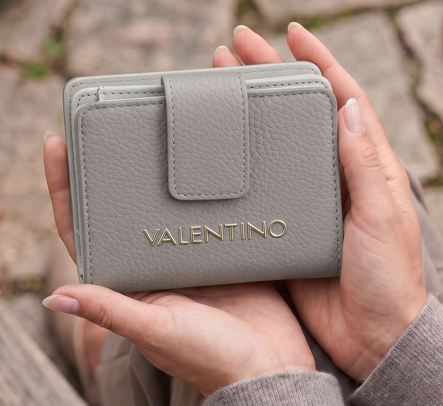 Geldbörse VALENTINO BAGS "ALEXIA", Damen, grau (hellgrau), Lederimitat, Kleinlederwaren Geldbörse, Damen Portemonnaie, Geldbeutel, Money Pocket mit Münzfach hellgrau Einheitsgröße