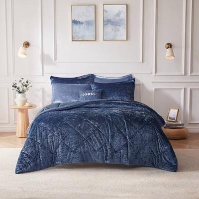 Intelligent Design Felicia Velvet Comforter Set