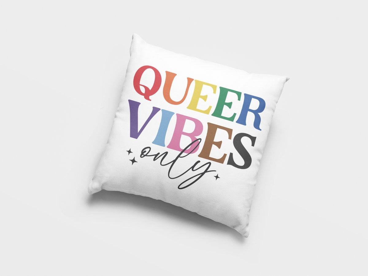 Queer Vibes Only Regenboog Kussen - LGBTQ Pride Sfeerkussen