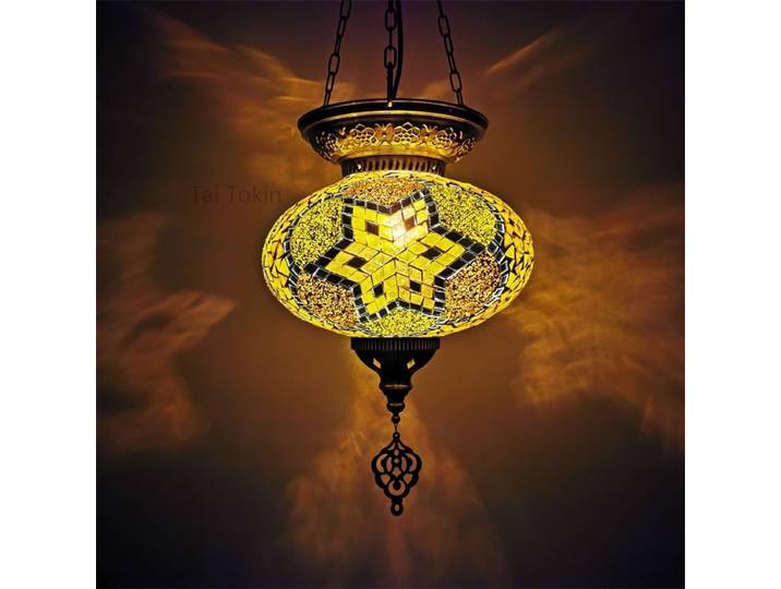 Lampe suspendue en mosaïque de 25 cm de diamètre, artisanale, style ethnique, idéale pour café, restaurant, bar, ou comme luminaire suspendu pour arbre.