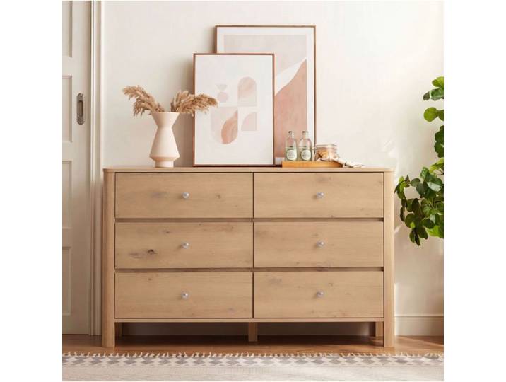 Commode 6 tiroirs aspect chêne 120 x 40 x 80 cm avec poignées métalliques argentées