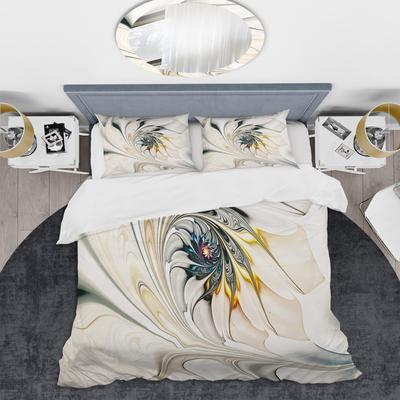 DESIGN ART Designart 'White Stained Glass Floral Art' Duvet Cover Set