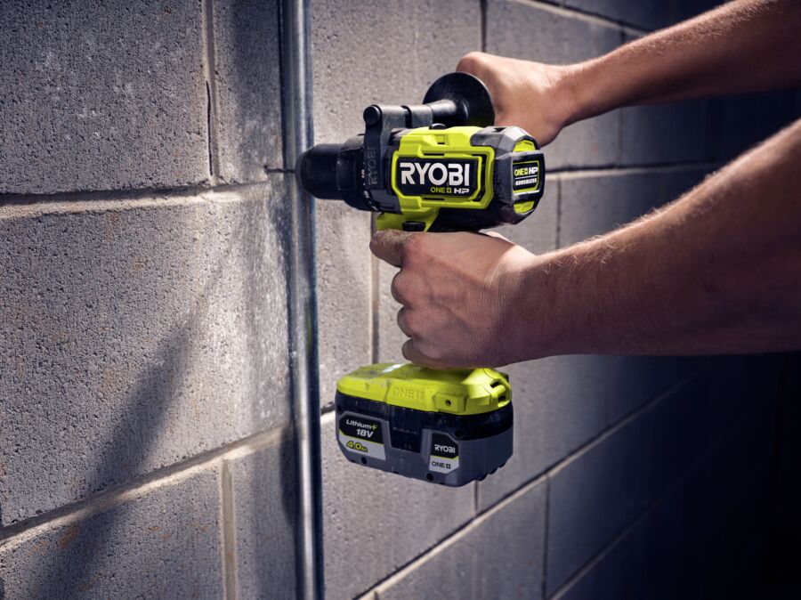 Ryobi KIT BATTERIA 18V 4AH + 2AH + CARICATORE