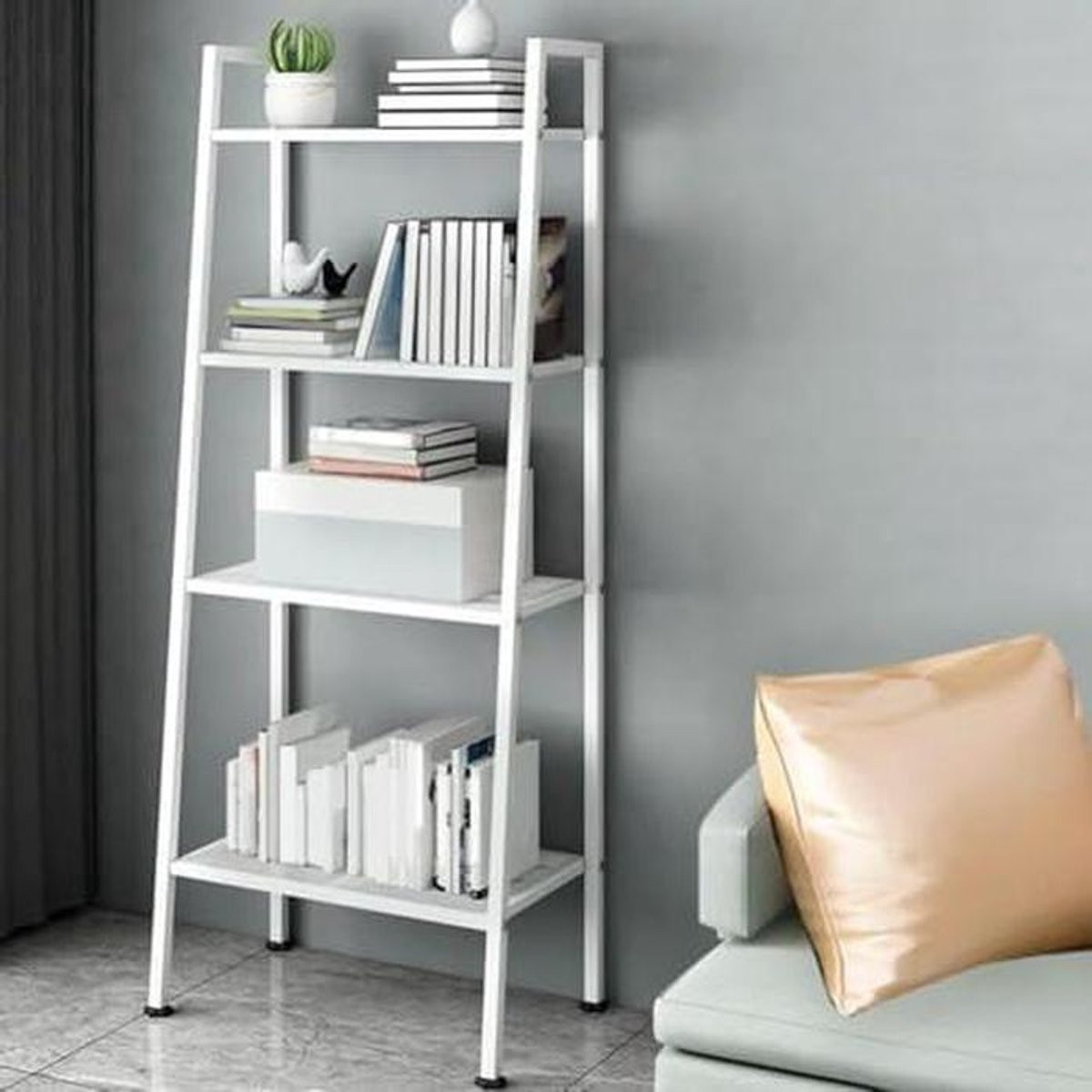 Zwarte metalen ladder boekenkast met compact ontwerp, Hoogte: 147 cm
