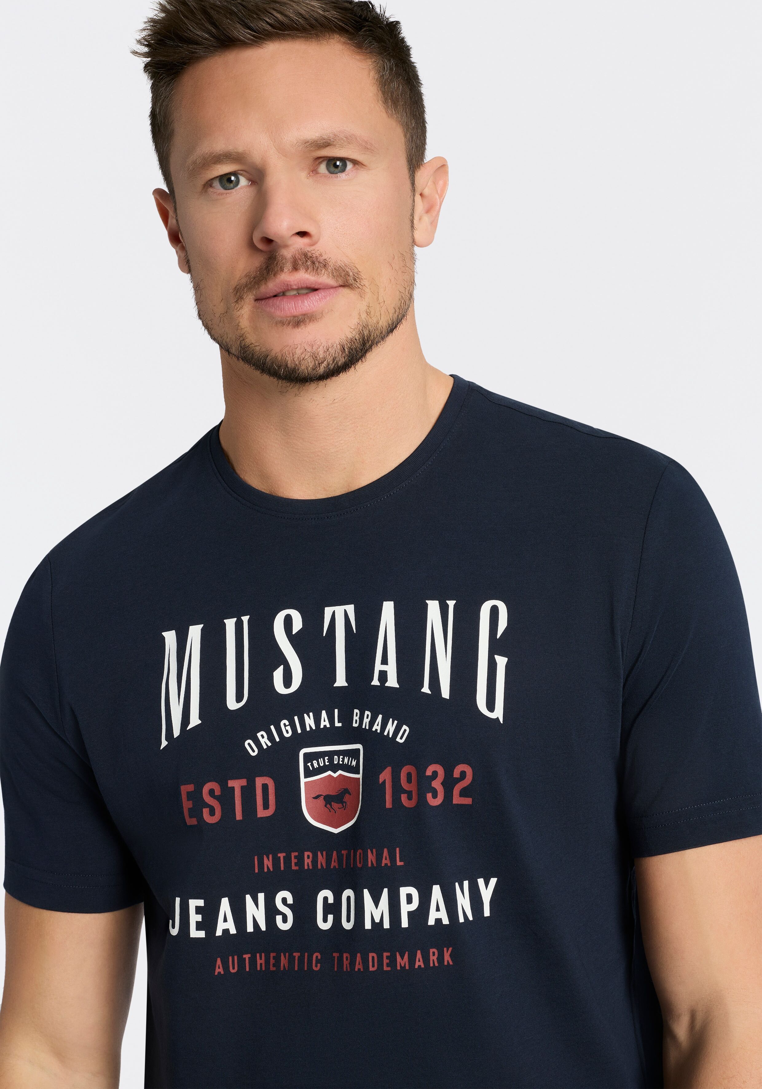 MUSTANG "Alex Logoprint" Kurzarm, normale Passform