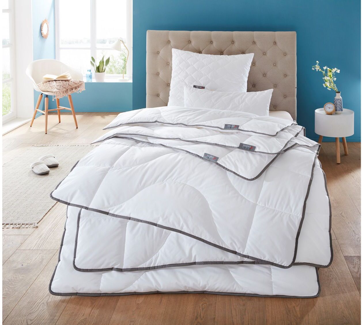 BADENIA TRENDLINE Sommerbettdecke »TENCEL™«, mit Baumwoll-Bezug, leicht