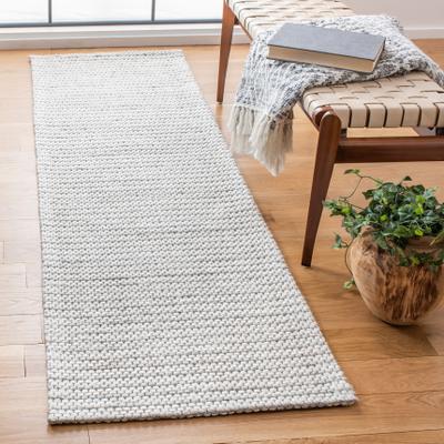 SAFAVIEH Marbella Liadain Wool Rug