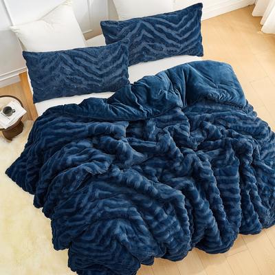 Coma Inducer® Tiger Plush Navy Animal Pattern Oversized Comforter Set