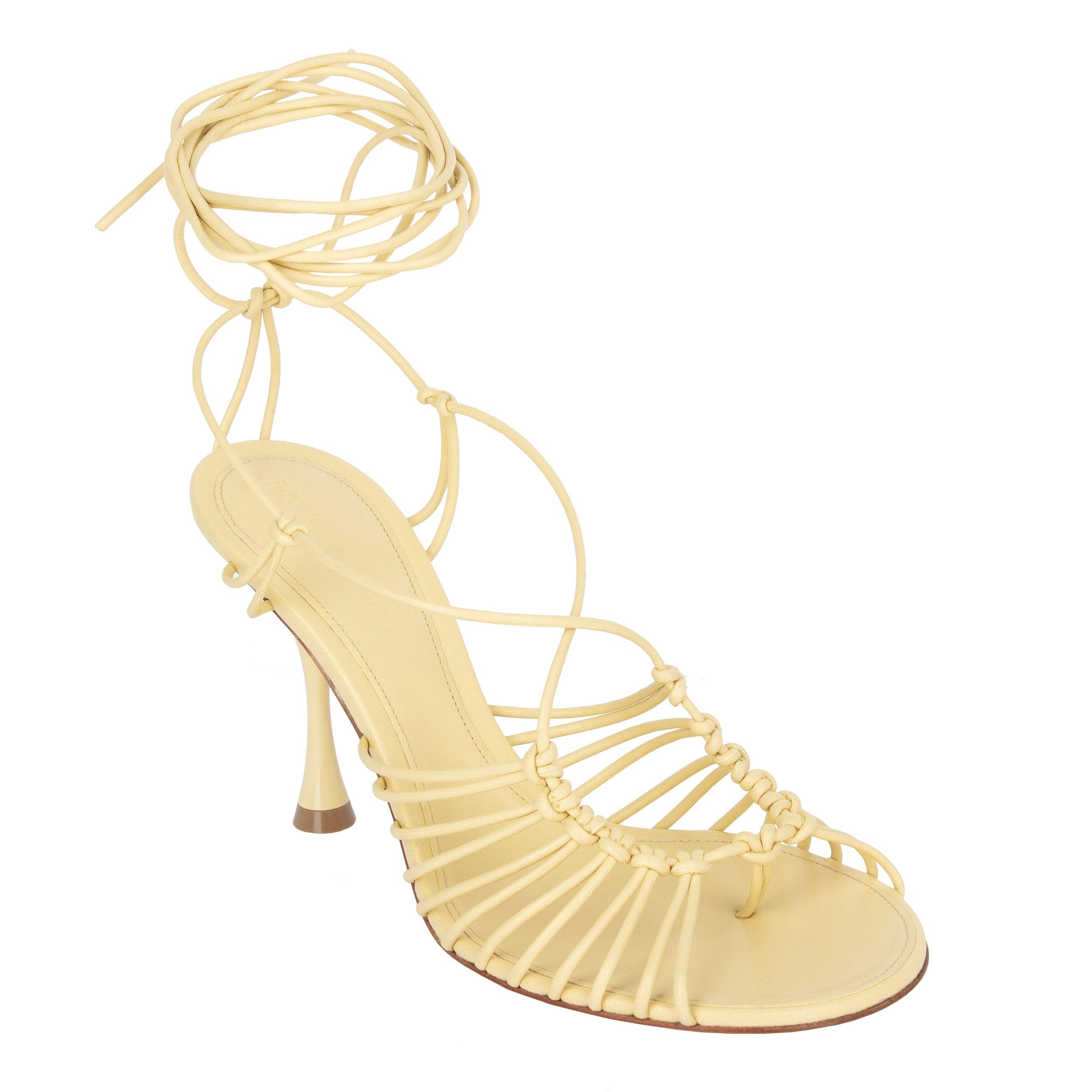 Bottega Veneta Gepunktete Ledersandalen Beige