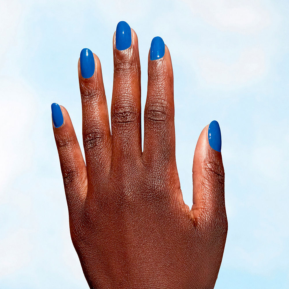 Opi Nature Strong nail lacquer #Shore is Something!