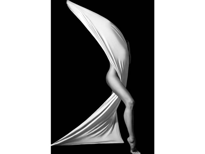 Wandkraft Bild, Schwarz, Weiß, Kunststoff, Menschen, Frauen, rechteckig, 90x135 cm, Fotografie, einfache und schnelle Anbringung, glänzend, Bilder & Rahmen, Bilder, Sonstige Wandbilder