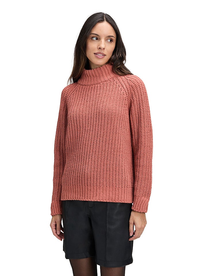 CARTOON Pullover in Beere - 44