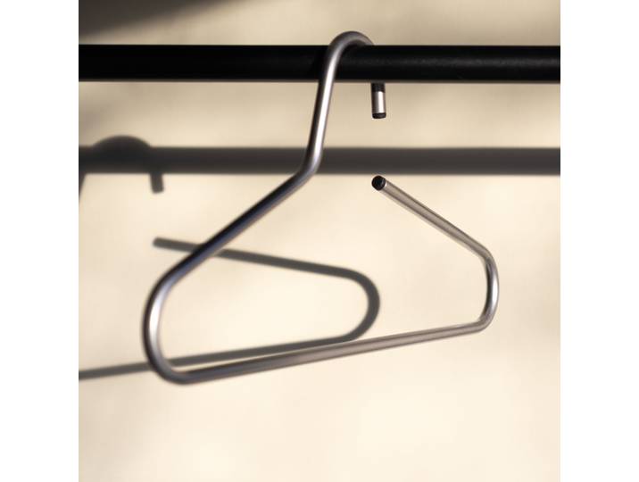 Kleiderbügel SPINDER DESIGN Victorie , silber (edelstahlfarben), B:42cm H:21,5cm T:1cm, Metall, Kleiderbügel, Kleiderbügel, Breite 42 cm